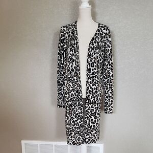 Evereve Allison Joy leopard print long cardigan  size Large